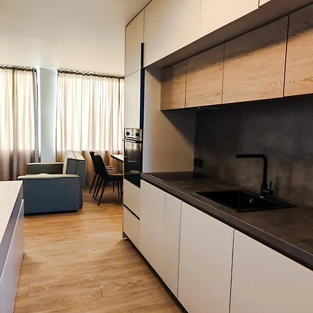 балкан тауър луксъри ливинг пентхаус 11'1 * Gabrovo