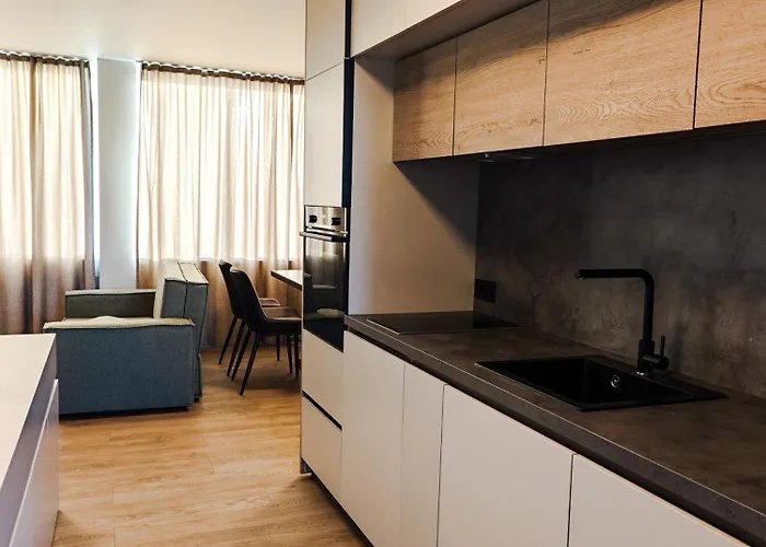 балкан тауър луксъри ливинг пентхаус 11'1 * Gabrovo